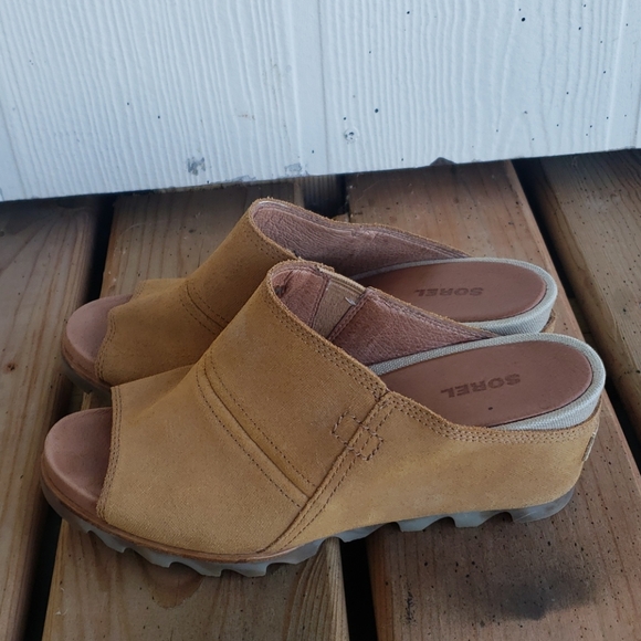 sorel joanie mule